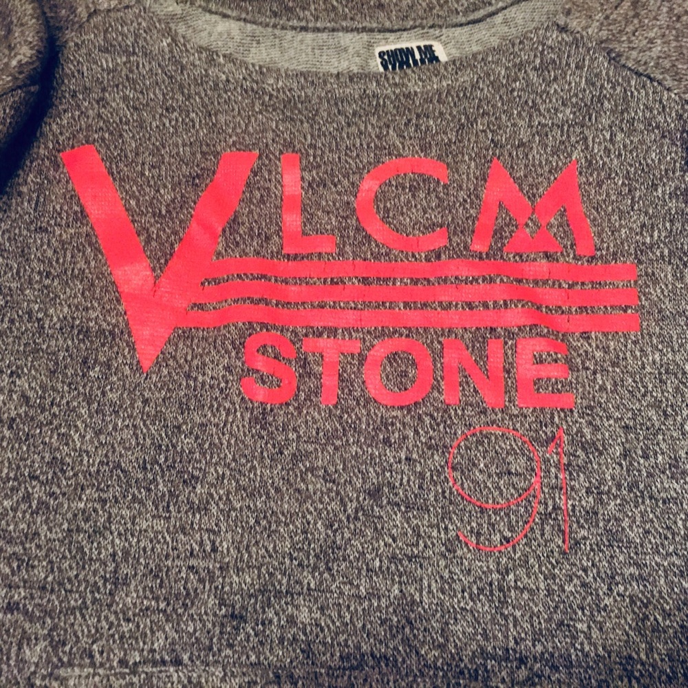 Off shoulder VOLCOM sweatshirt